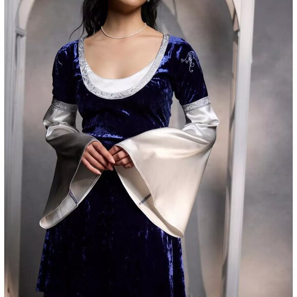 NWT Hot Topic | Lord of the Rings Arwen Velvet Bell Sleeve Mini Dress size XL - Picture 1 of 6